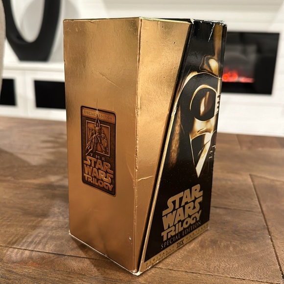 Star Wars Trilogy VHS set gold black collectors item boxed set 3 VHS set Jedi - Picture 3 of 8